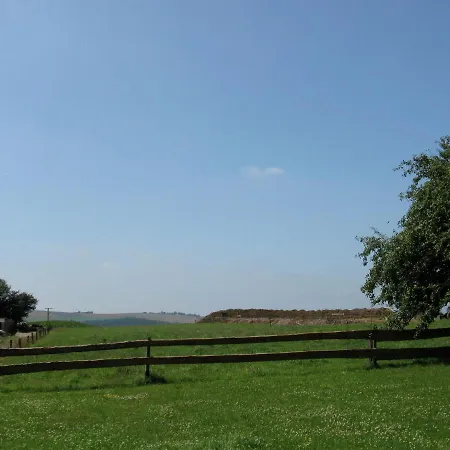 Large Group House Beautifully Located In Eifel Hébergement de vacances *